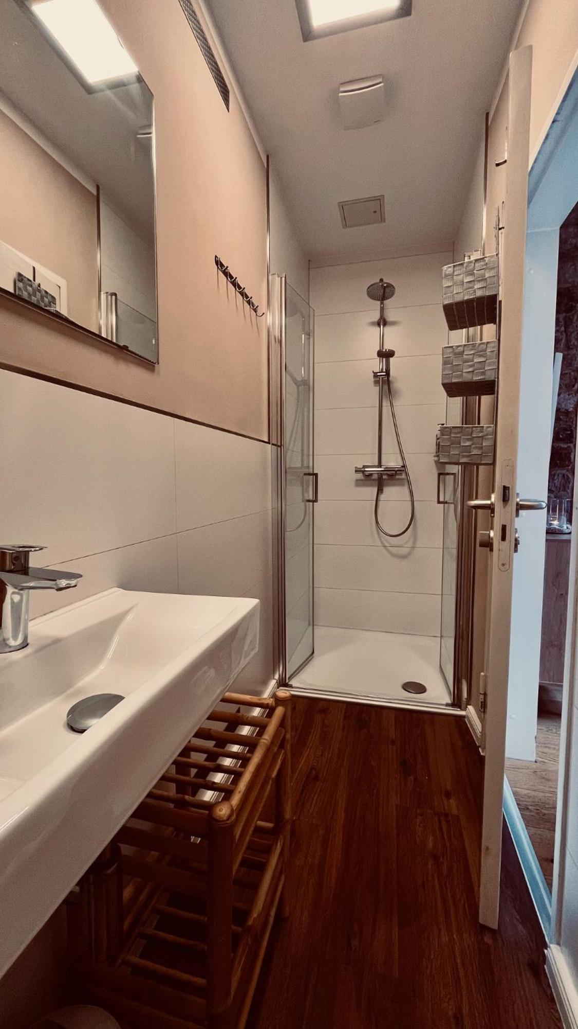 Apartment Am Schloss - Flair Saarbruecken Ngoại thất bức ảnh